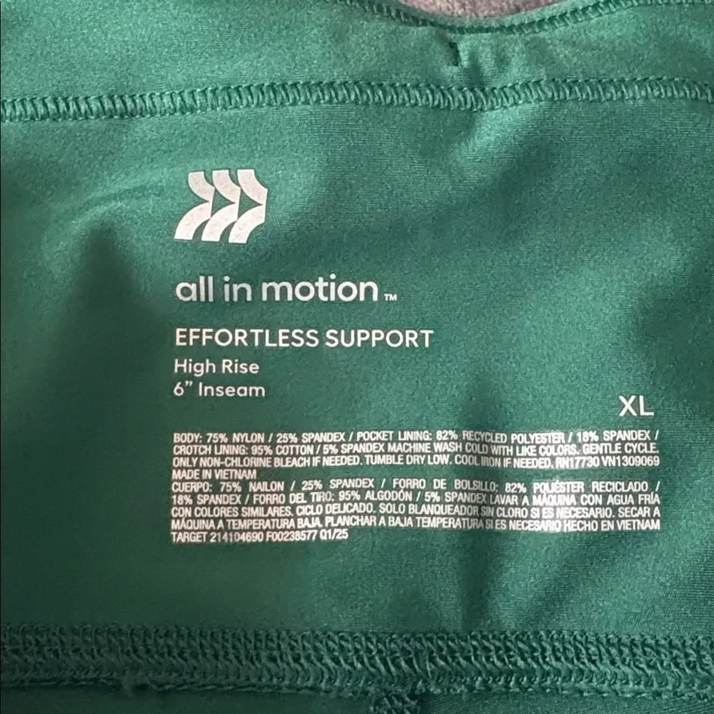 NWT 2 All in Motion Green Mesh Athletic Apparel Pocketed Biker Shorts/Sports Bra